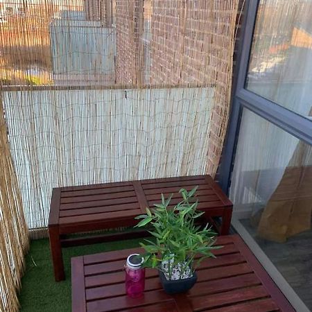 Lovely 1-Bed Serviced Apartment With Free Parking West Thurrock Dış mekan fotoğraf