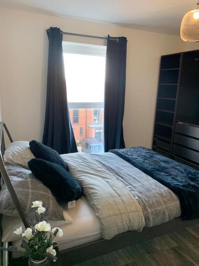 Lovely 1-Bed Serviced Apartment With Free Parking West Thurrock Dış mekan fotoğraf